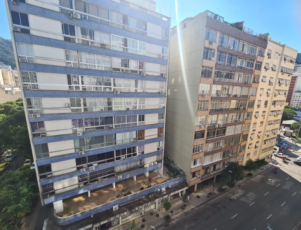 Apartamento à venda com 1 quarto, 40m² - Foto 10