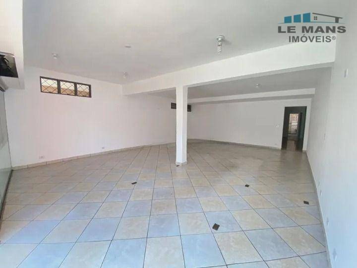 Casa para alugar com 3 quartos, 252m² - Foto 17