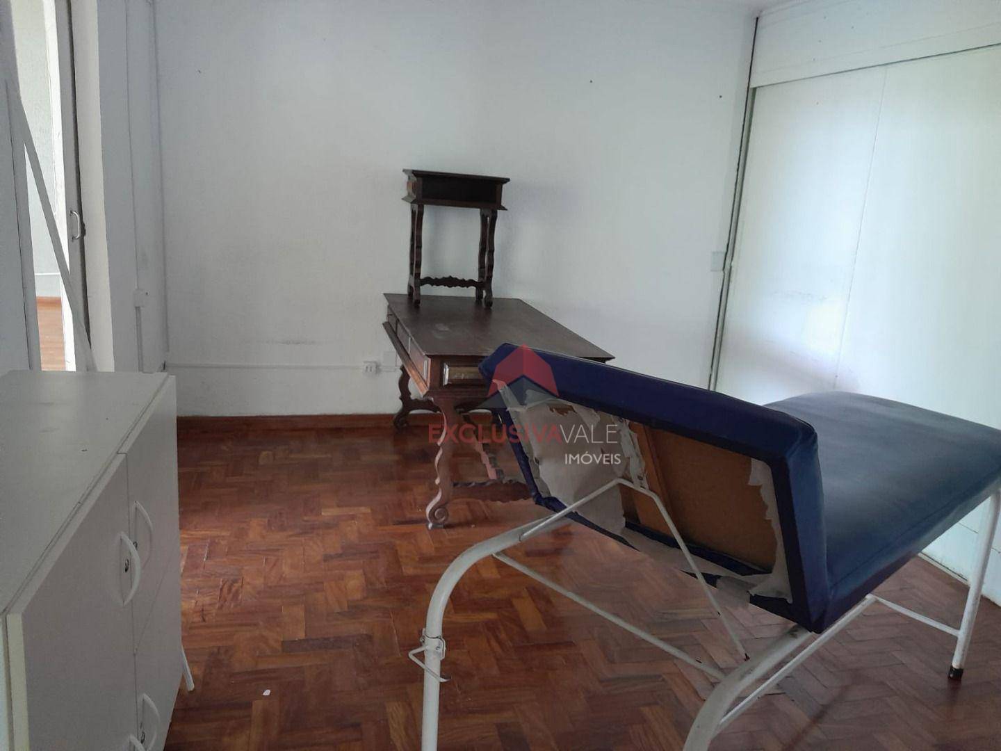 Casa à venda com 4 quartos, 585m² - Foto 17