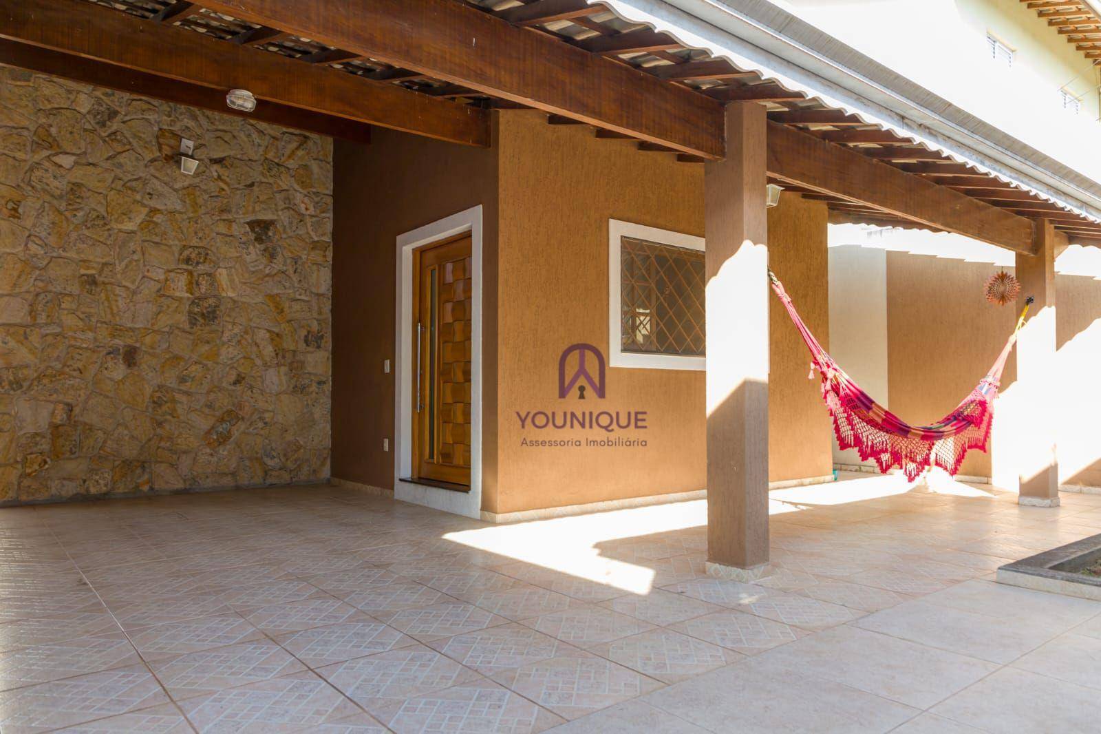 Casa à venda com 3 quartos, 219m² - Foto 14