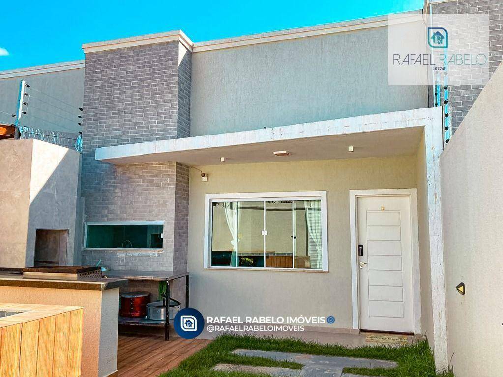 Casa à venda com 3 quartos, 90m² - Foto 1