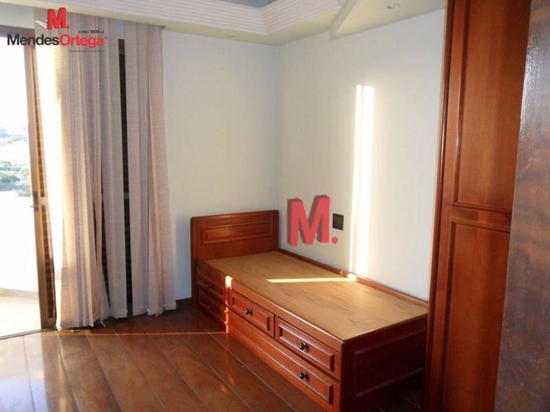 Apartamento à venda com 3 quartos, 180m² - Foto 15