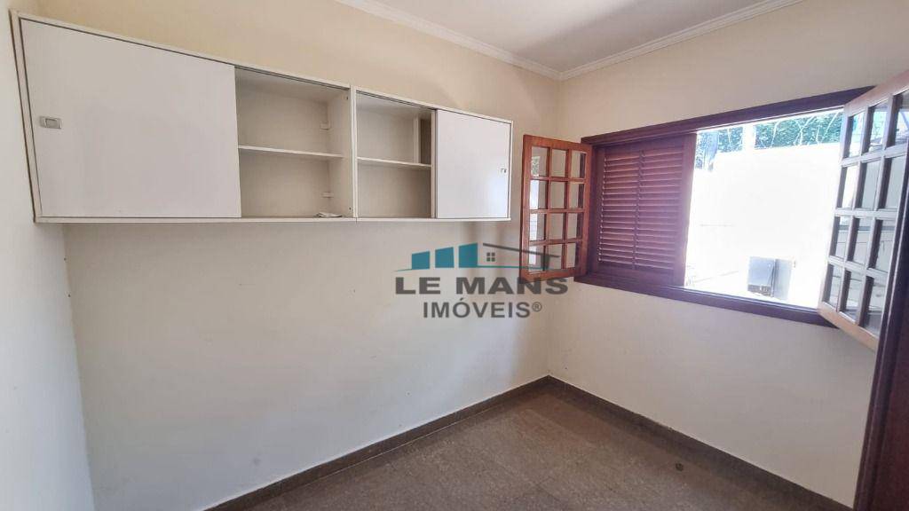 Casa à venda com 3 quartos, 220m² - Foto 26