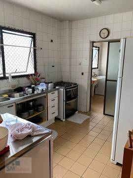 Apartamento à venda com 4 quartos, 190m² - Foto 7