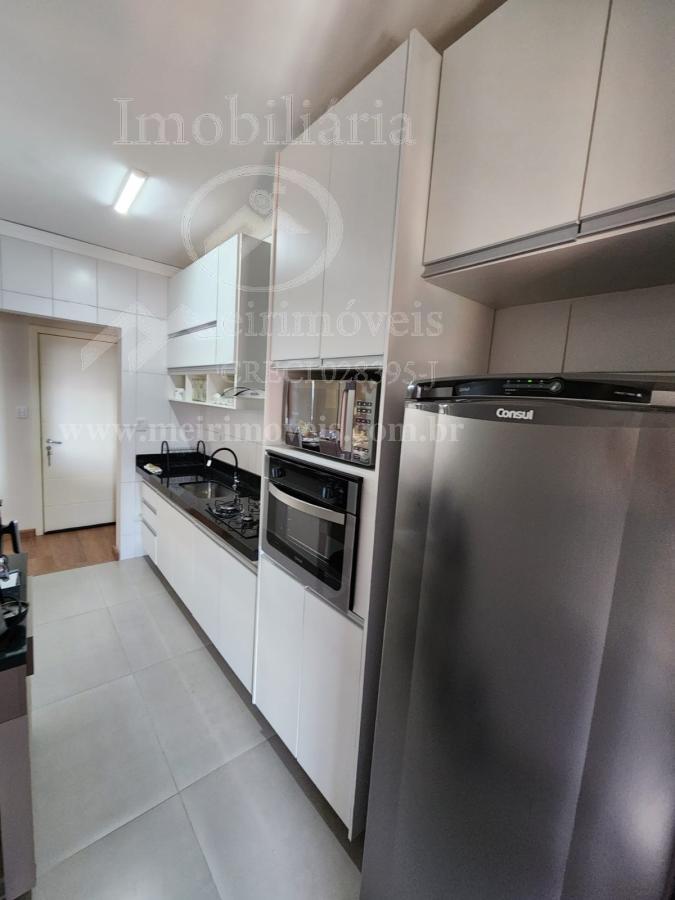 Apartamento à venda com 2 quartos, 64m² - Foto 13