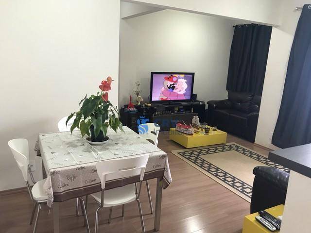 Apartamento à venda com 2 quartos, 64m² - Foto 17