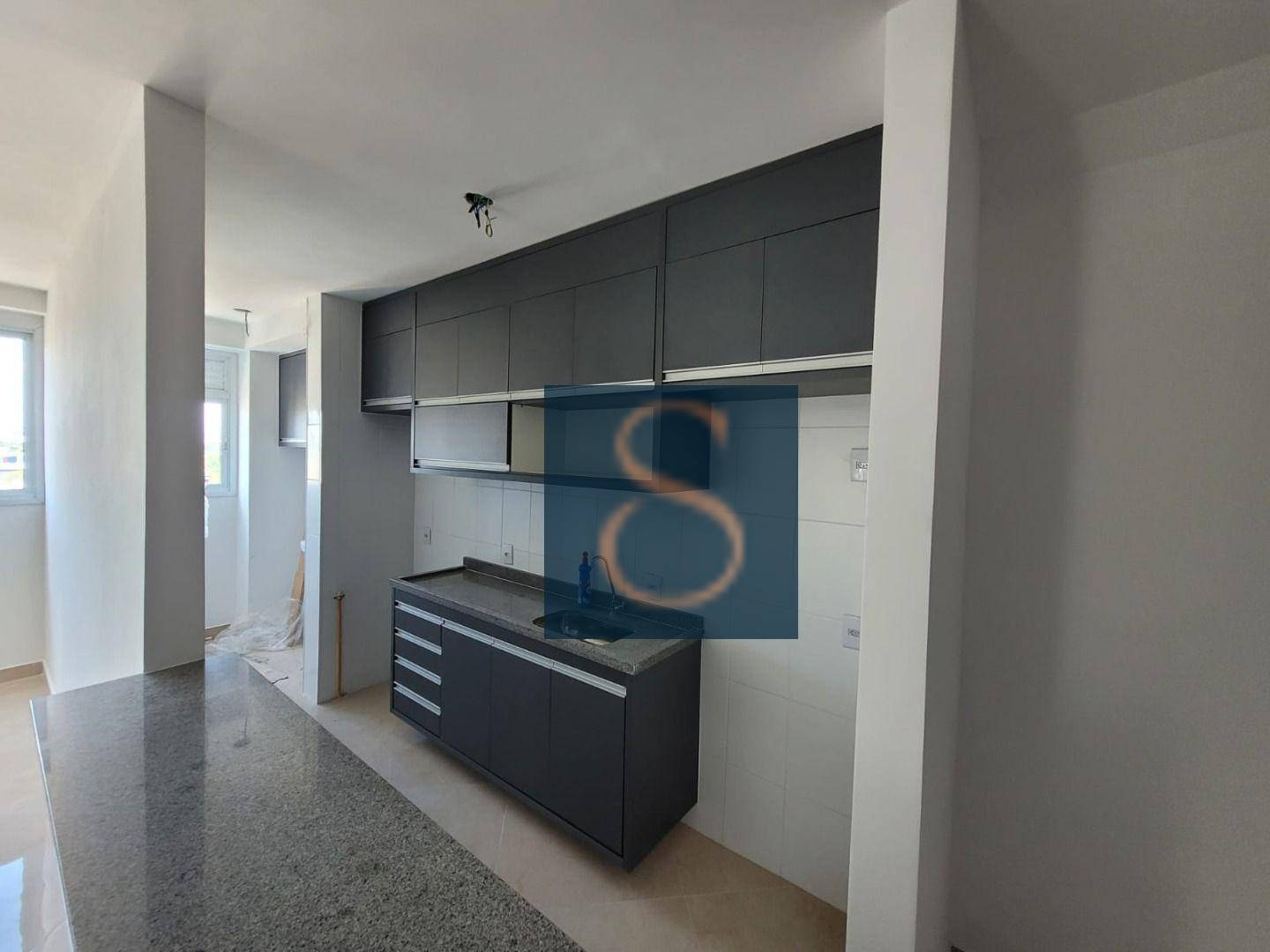 Apartamento à venda com 3 quartos, 103m² - Foto 2