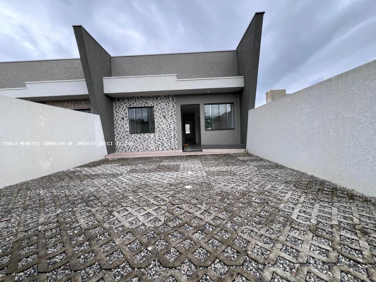 Casa à venda com 3 quartos, 180m² - Foto 1