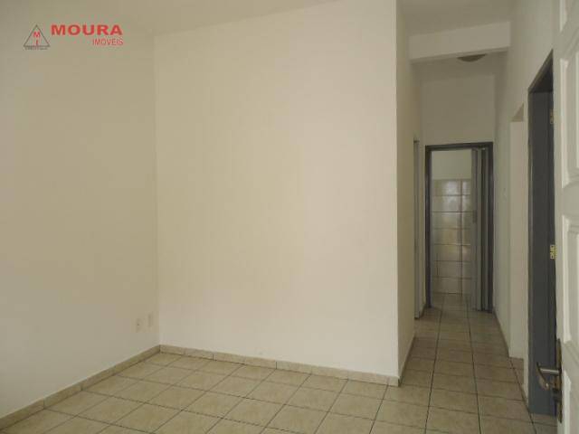 Casa à venda com 4 quartos, 145m² - Foto 3