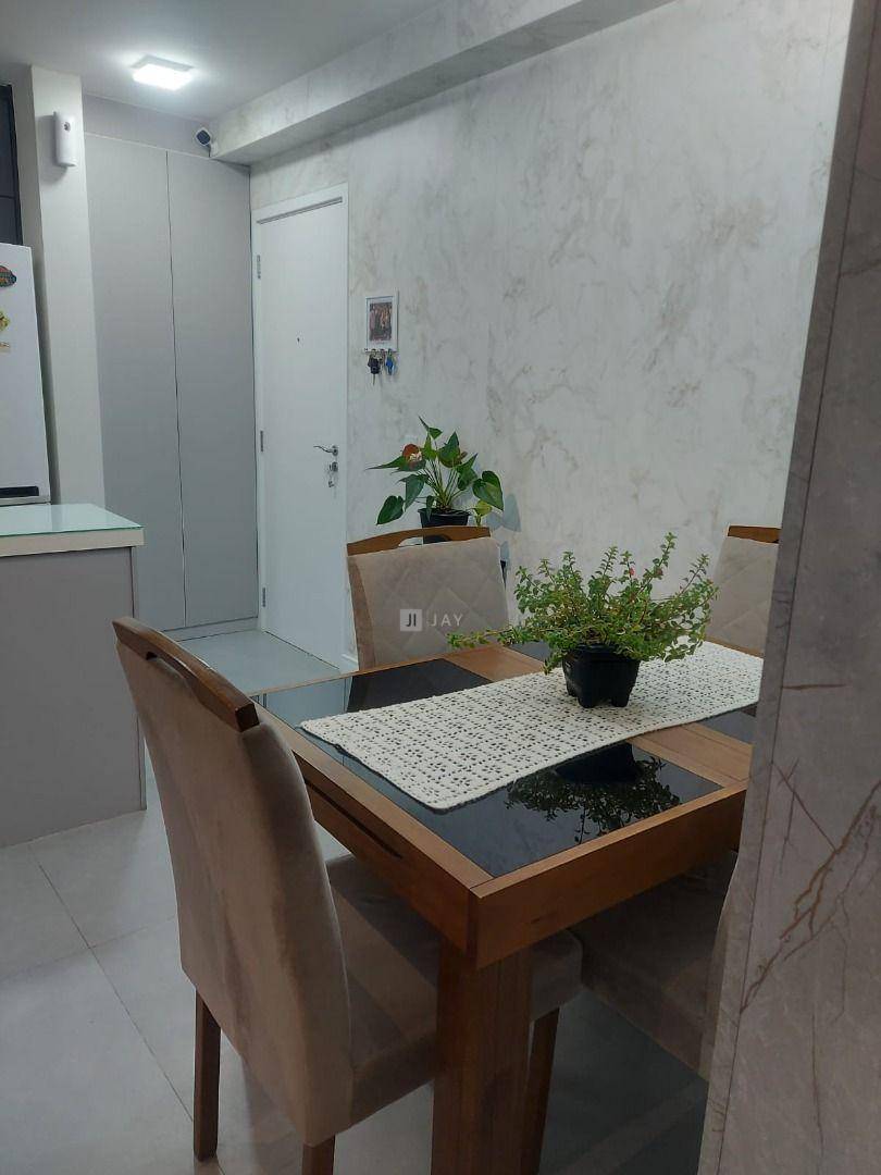 Apartamento à venda com 2 quartos, 63m² - Foto 6