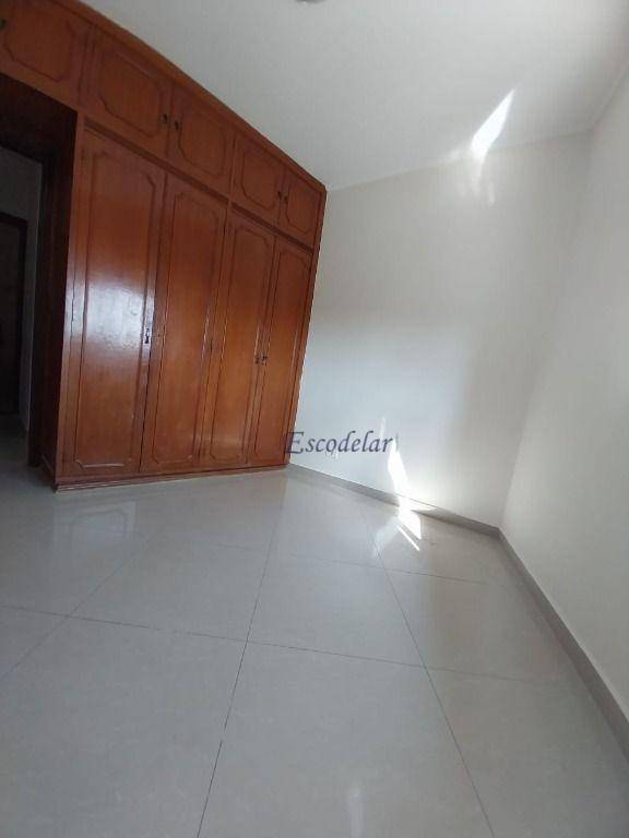 Sobrado à venda com 3 quartos, 200m² - Foto 31