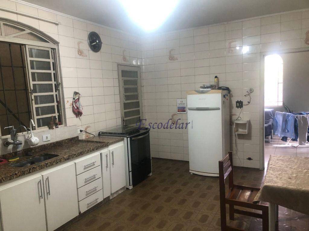 Sobrado à venda com 3 quartos, 300m² - Foto 3