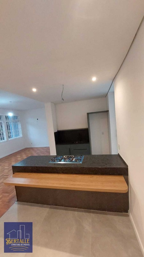 Apartamento à venda com 3 quartos, 141m² - Foto 3