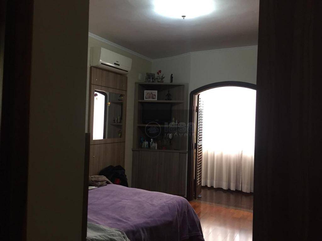 Sobrado à venda com 3 quartos, 313m² - Foto 11