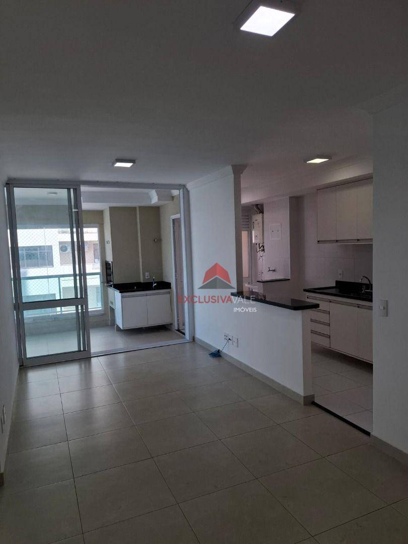 Apartamento para alugar com 3 quartos, 98m² - Foto 2
