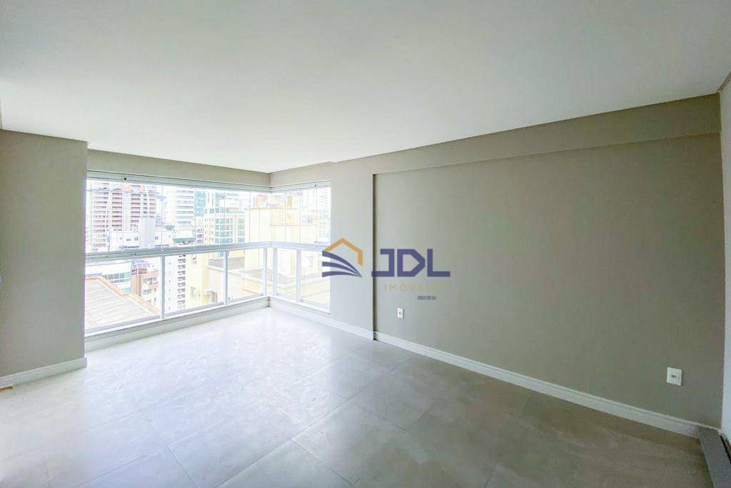 Apartamento à venda com 3 quartos, 100m² - Foto 5