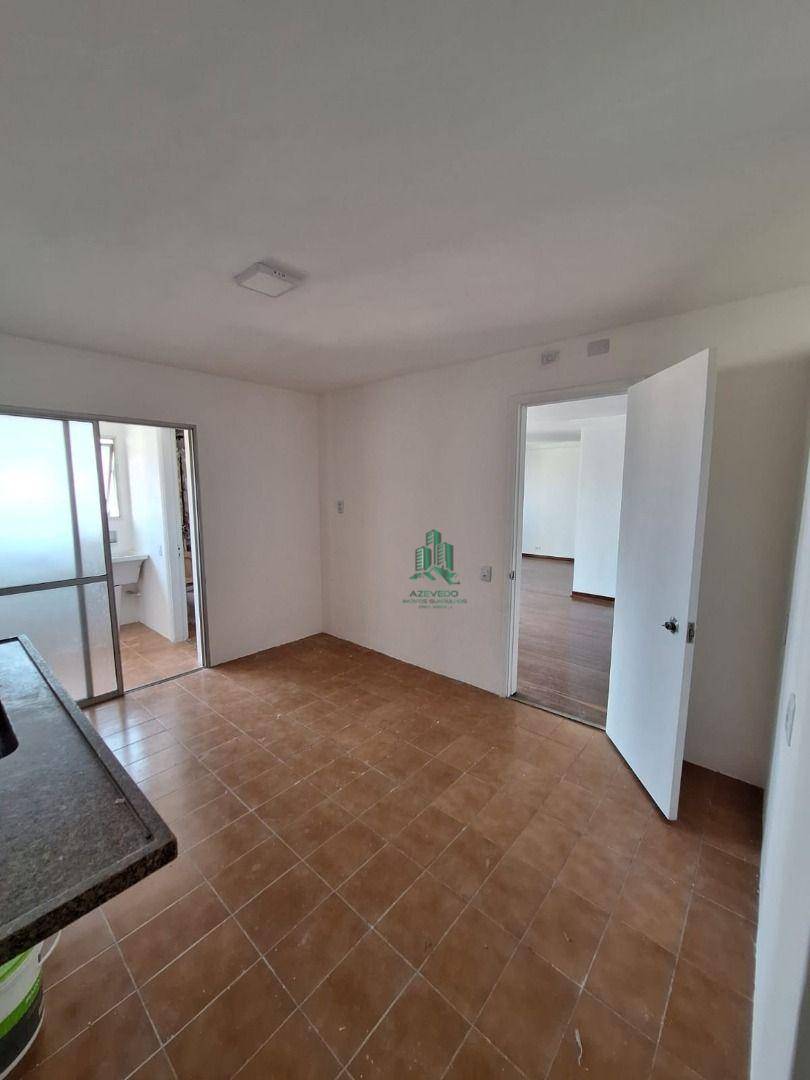 Apartamento à venda com 2 quartos, 102m² - Foto 4