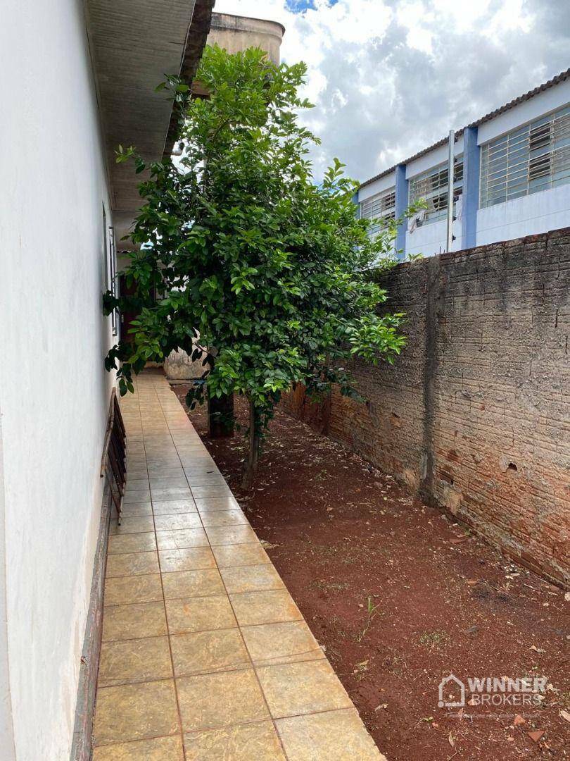 Casa à venda com 2 quartos, 59m² - Foto 9