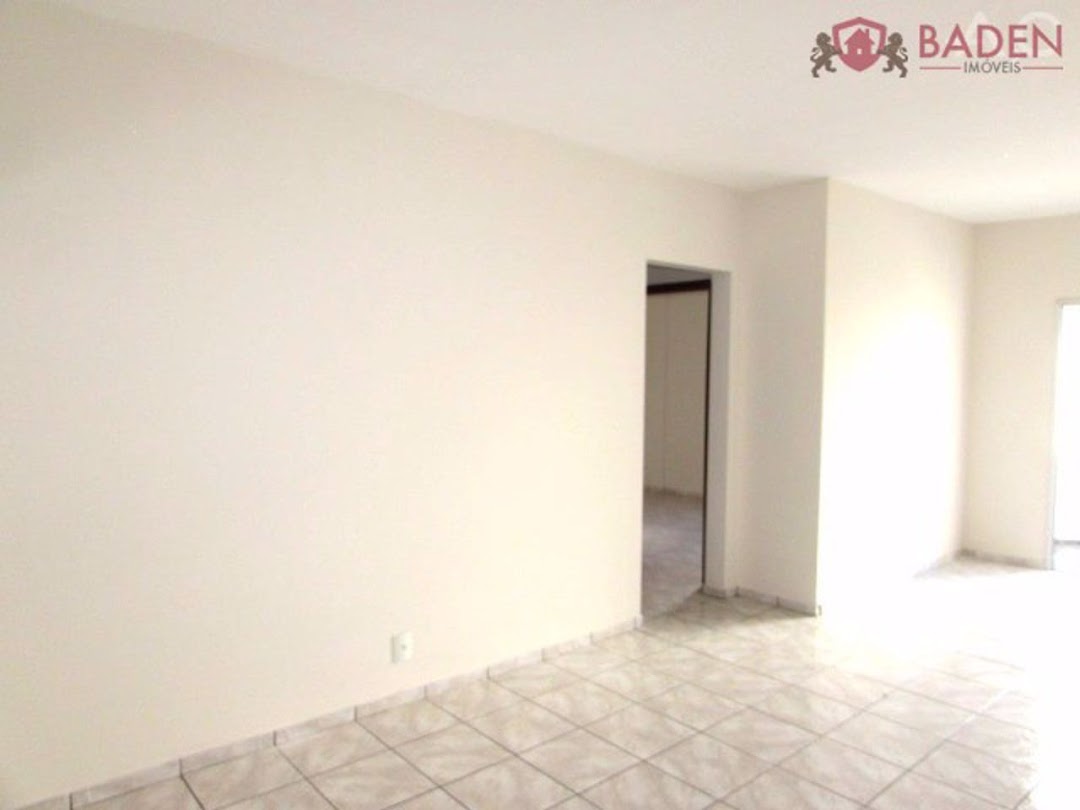 Apartamento à venda com 2 quartos, 73m² - Foto 5