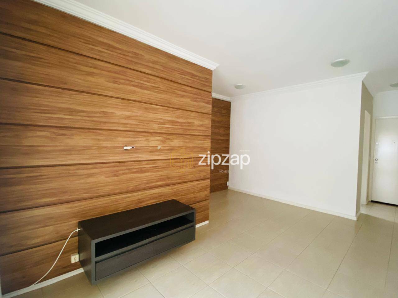 Apartamento para alugar com 3 quartos, 80m² - Foto 2