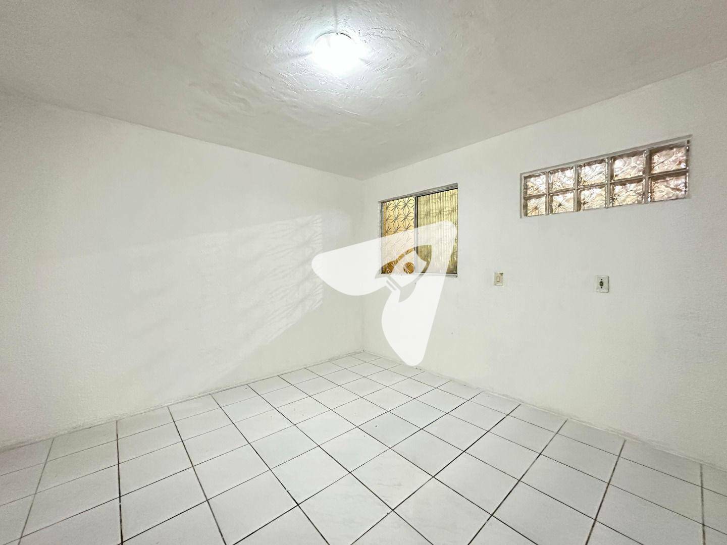 Casa para alugar com 1 quarto, 80m² - Foto 13