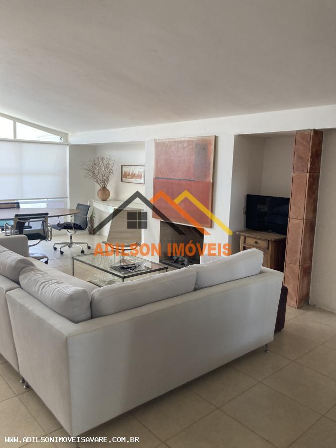 Casa à venda com 3 quartos, 312m² - Foto 9