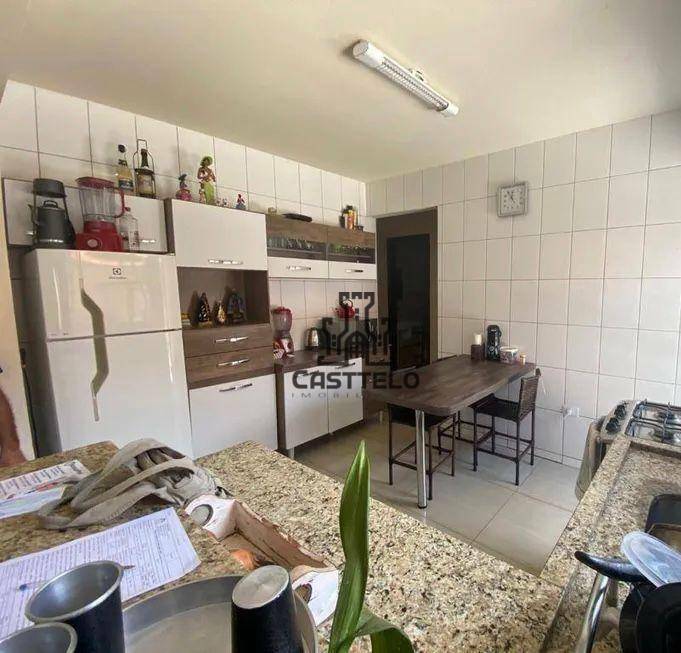 Casa à venda com 3 quartos, 85m² - Foto 6