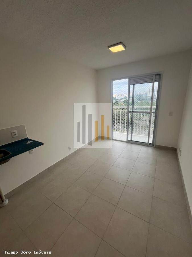 Apartamento para alugar com 2 quartos, 35m² - Foto 21