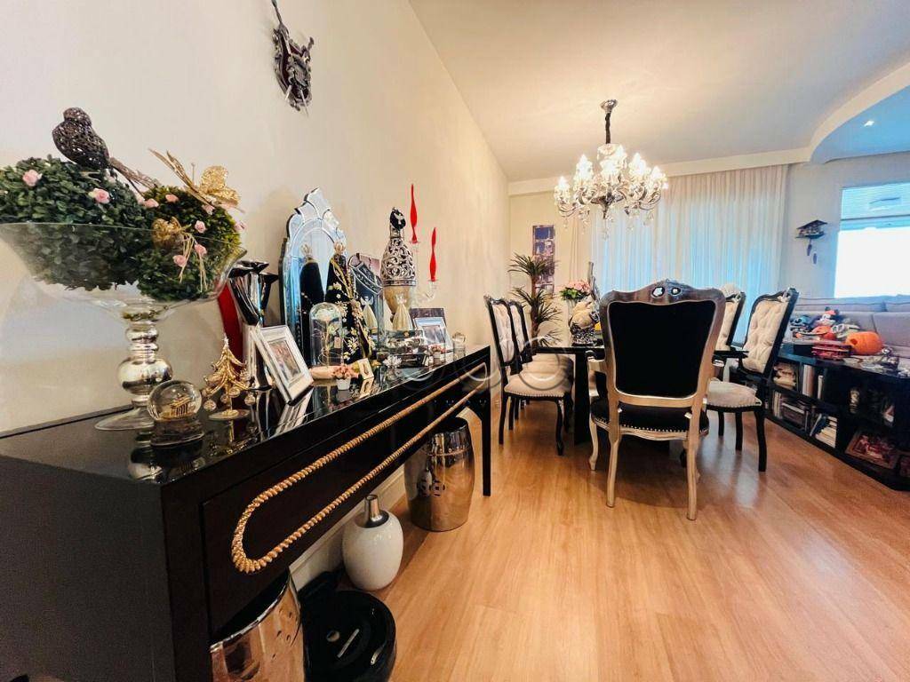 Apartamento à venda com 3 quartos, 146m² - Foto 2
