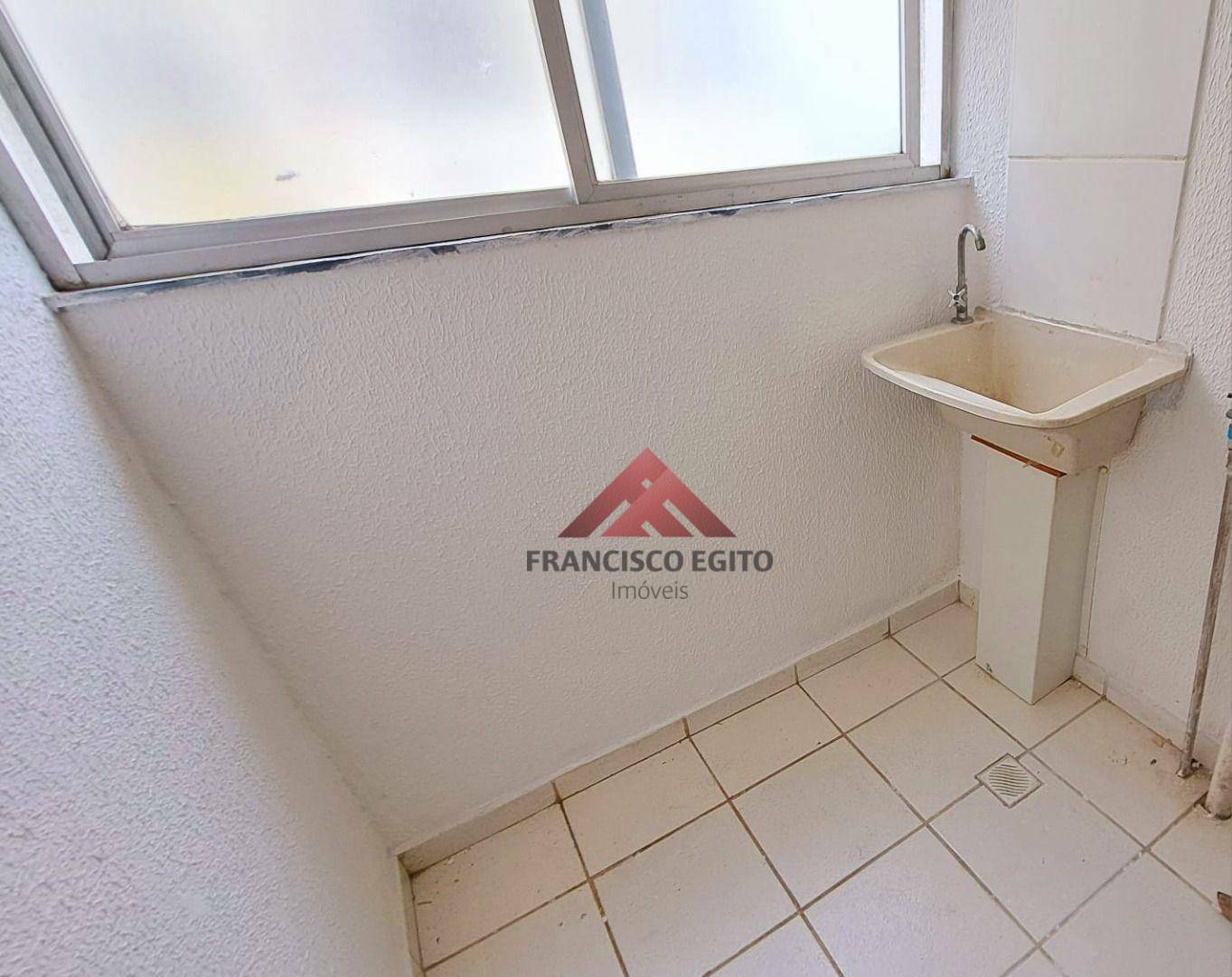 Apartamento para alugar com 3 quartos, 80m² - Foto 12