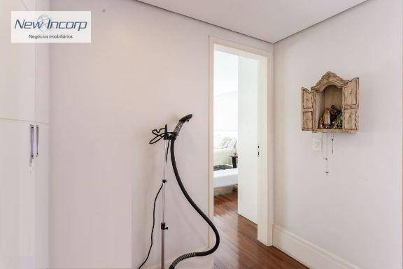 Apartamento à venda com 3 quartos, 154m² - Foto 19