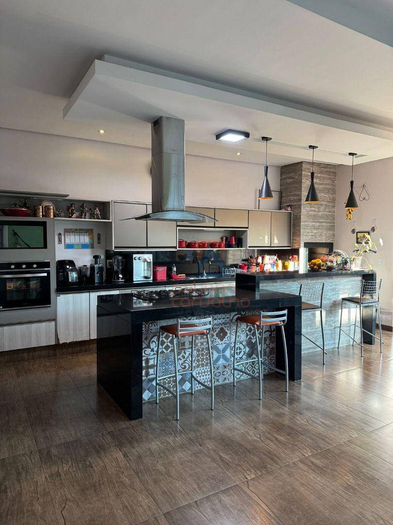 Casa, 4 quartos, 330 m² - Foto 35