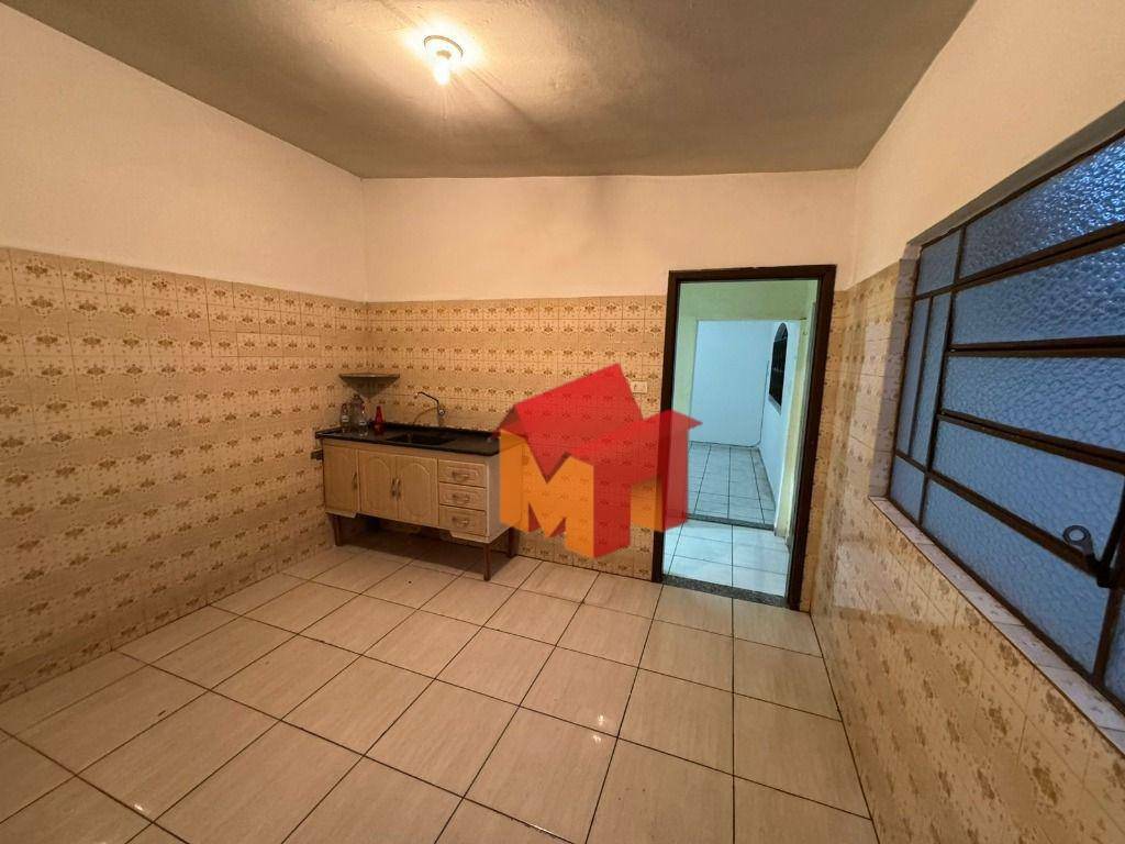 Casa à venda com 3 quartos, 175m² - Foto 13