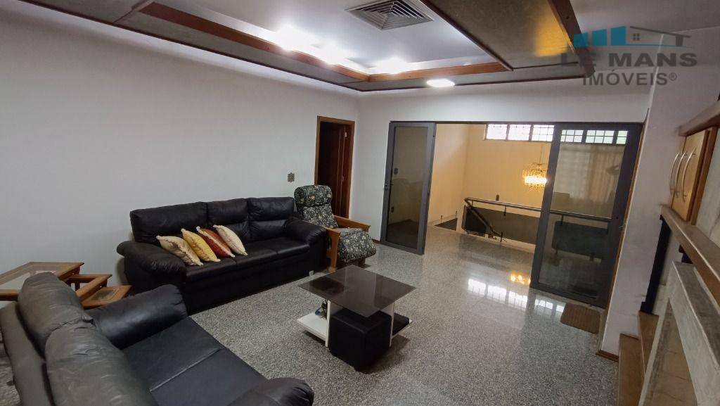 Casa para alugar com 4 quartos, 545m² - Foto 31