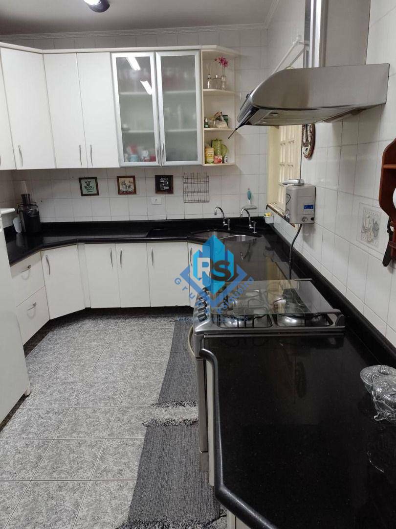 Sobrado à venda e aluguel com 3 quartos, 225M2 - Foto 15