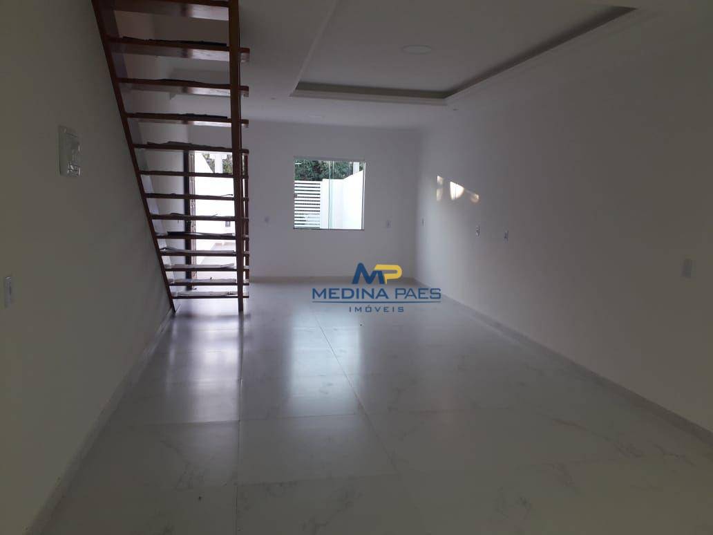 Casa à venda com 2 quartos, 112M2 - Foto 2