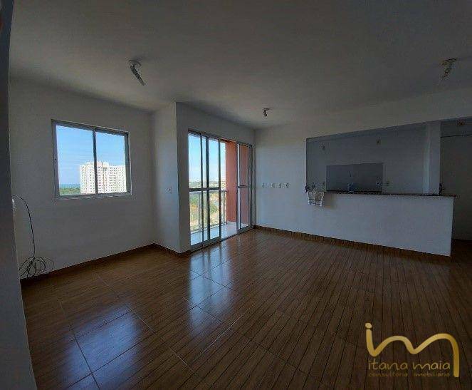 Apartamento à venda com 2 quartos, 70m² - Foto 3