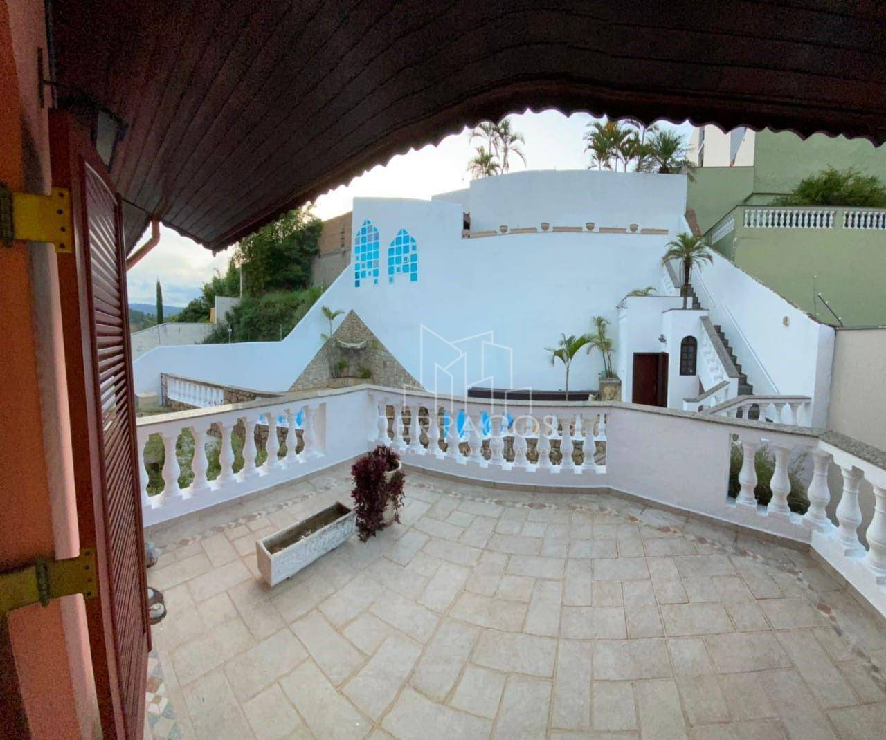 Casa à venda e aluguel com 4 quartos, 362m² - Foto 11