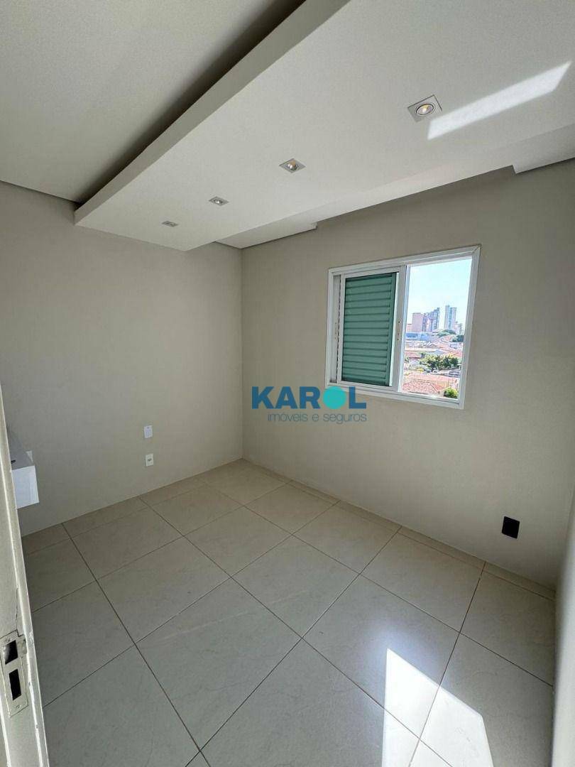 Apartamento à venda com 3 quartos, 97m² - Foto 13