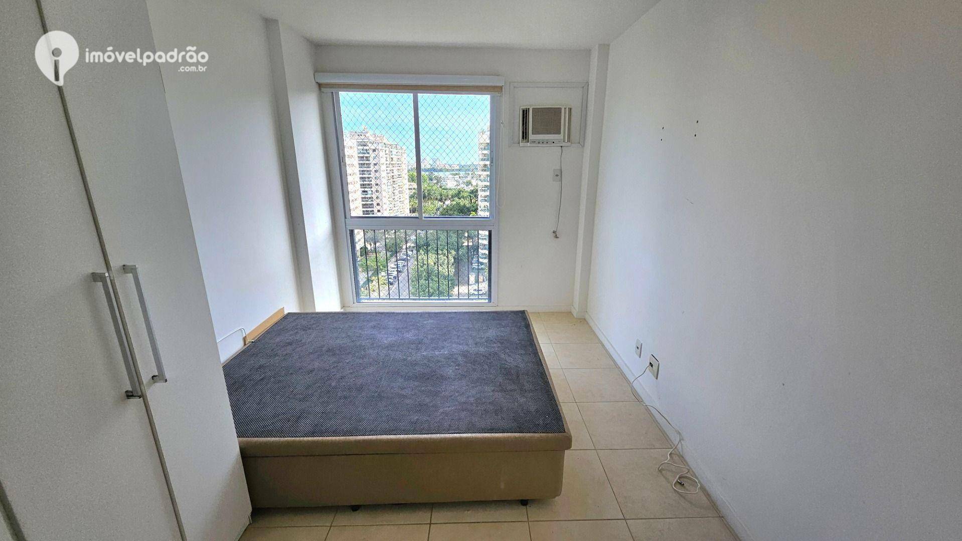 Apartamento para alugar com 2 quartos, 70m² - Foto 32