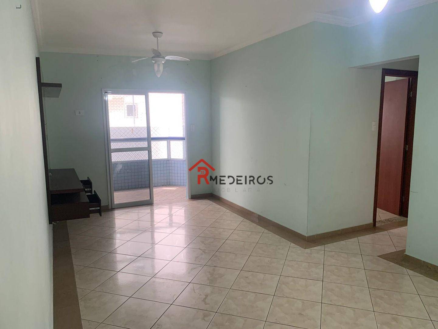 Apartamento à venda com 2 quartos, 78m² - Foto 2