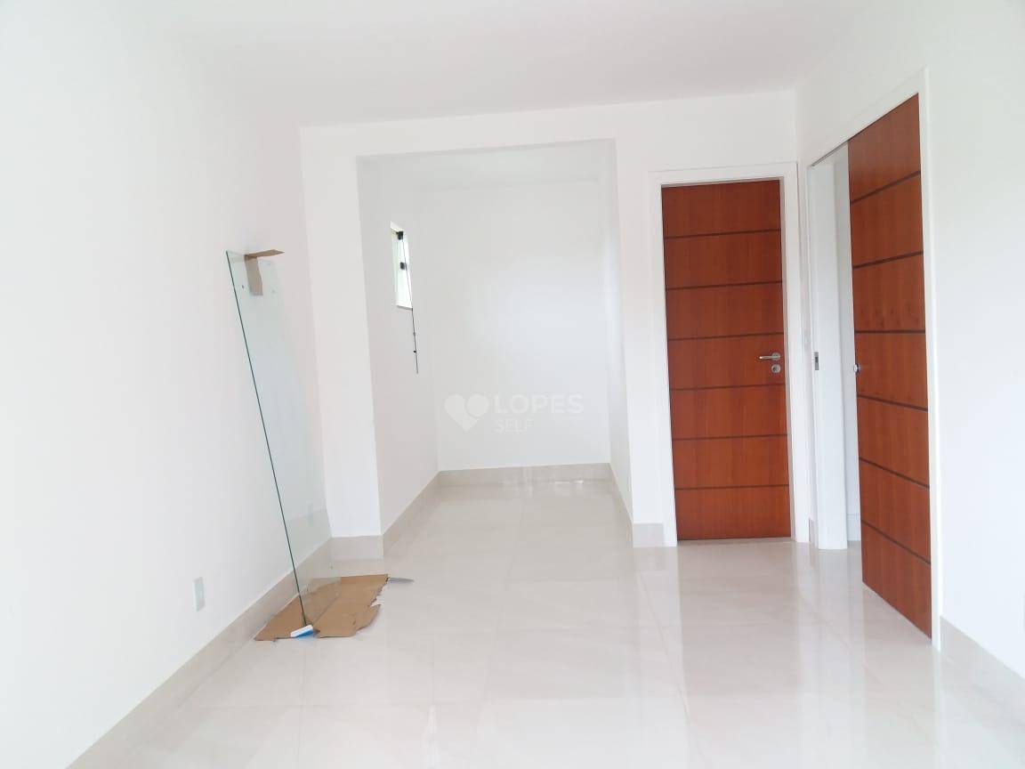 Casa à venda com 4 quartos, 170m² - Foto 5