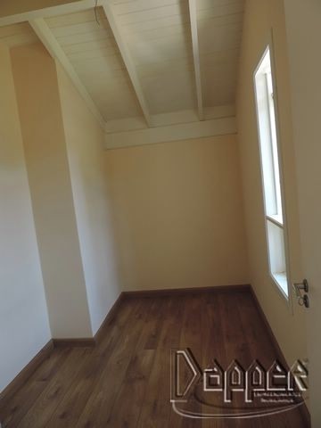 Casa à venda com 3 quartos, 220m² - Foto 11