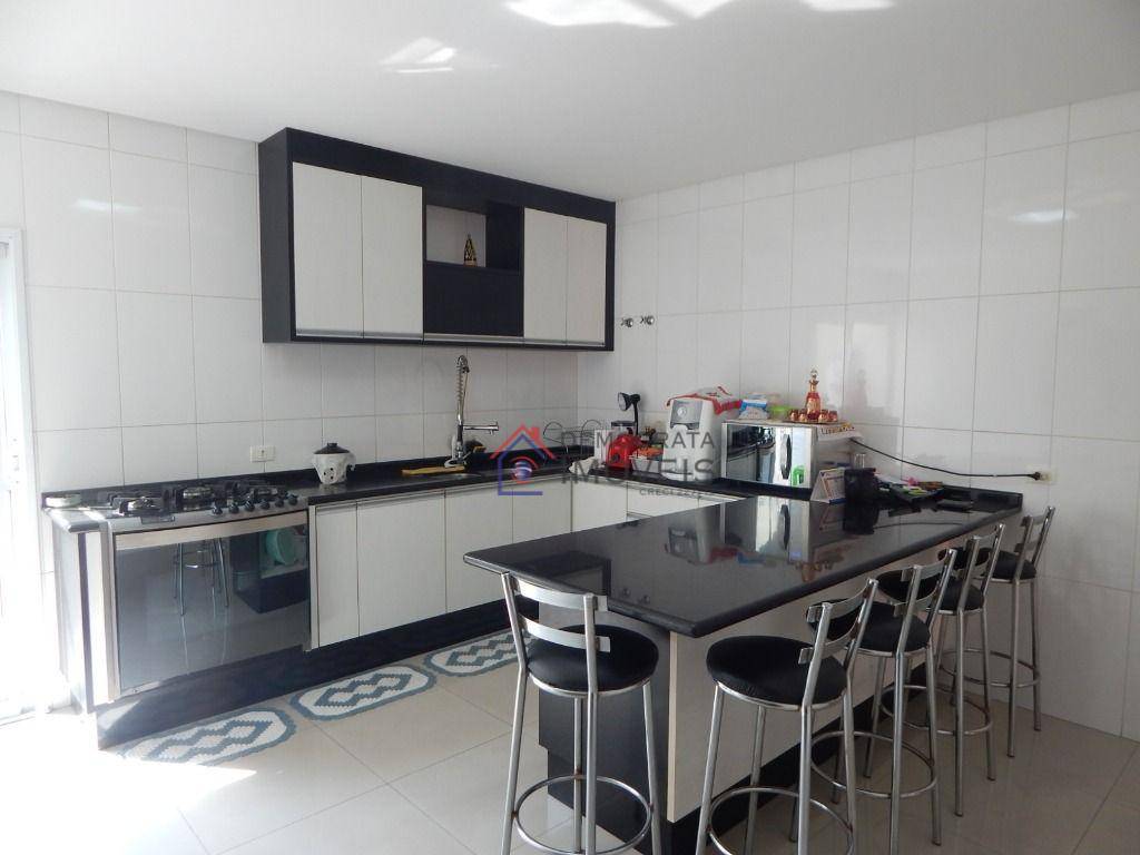 Sobrado à venda com 3 quartos, 245m² - Foto 8