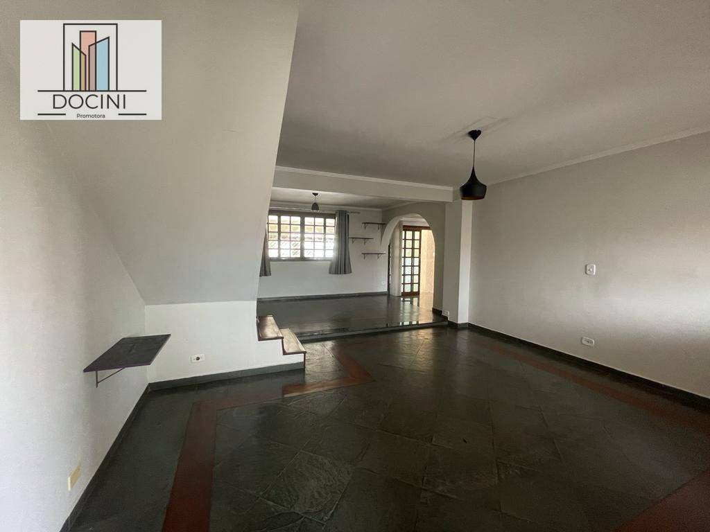 Sobrado para alugar com 4 quartos, 162m² - Foto 9