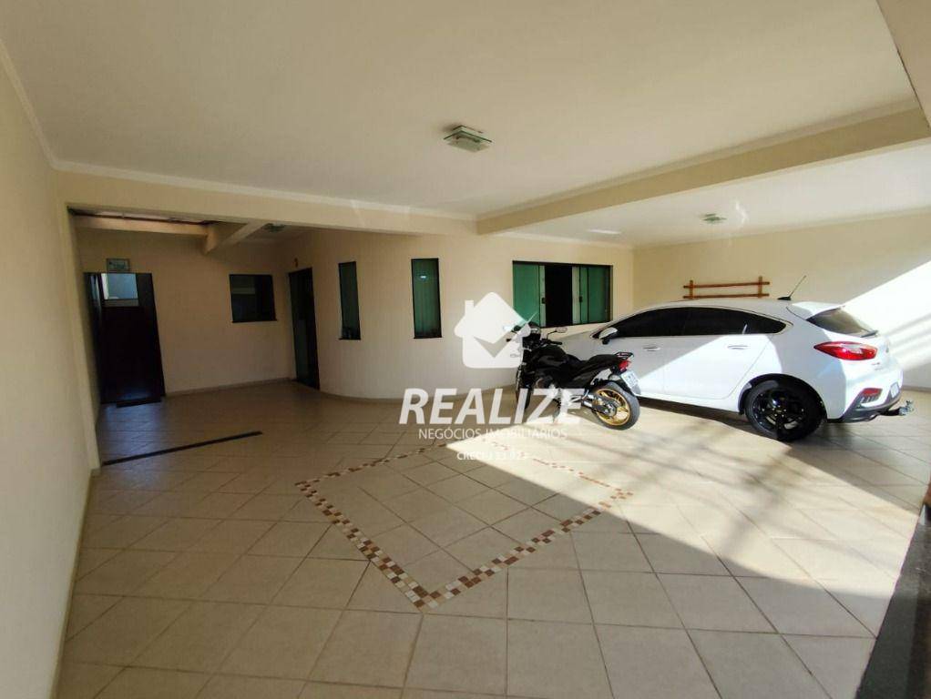 Sobrado à venda com 3 quartos, 272m² - Foto 2