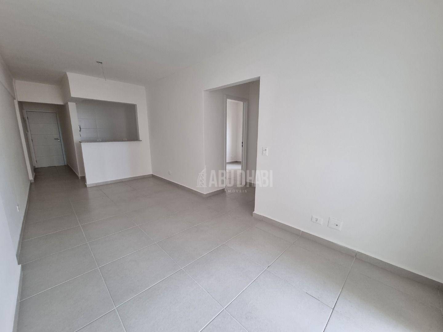 Apartamento à venda com 2 quartos, 75m² - Foto 2