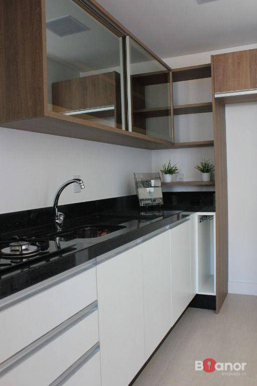 Apartamento à venda com 3 quartos, 82m² - Foto 8