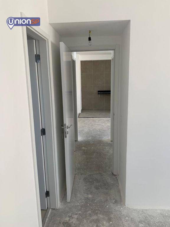 Apartamento à venda com 2 quartos, 65m² - Foto 9