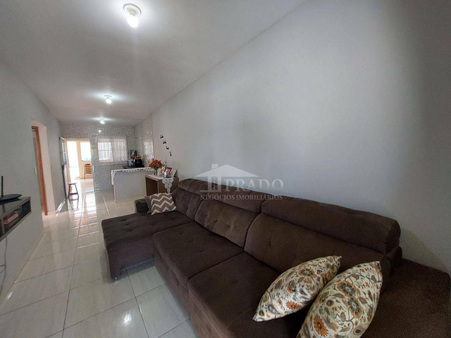 Casa à venda com 2 quartos, 90m² - Foto 4